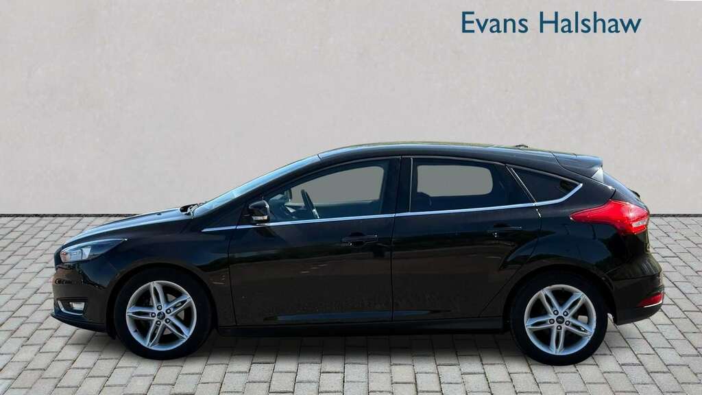 Ford Focus 1.5 Tdci 120 Titanium 2015 YY65JKZ Black #4