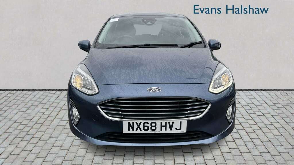 Ford Fiesta 1.1 Zetec 2018 Blue