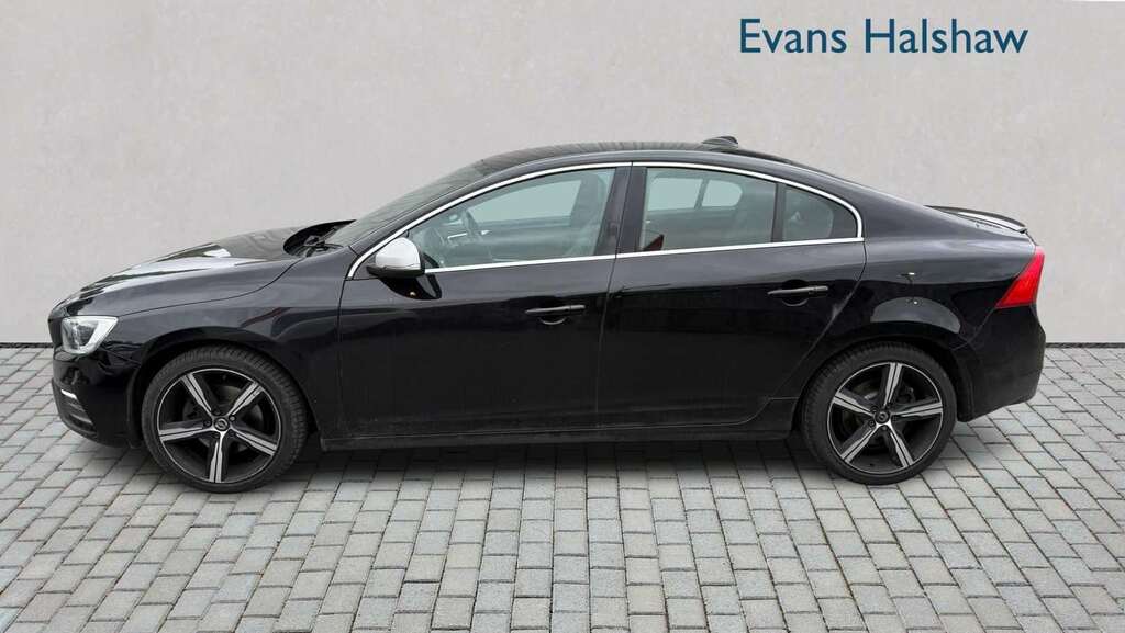 Volvo S60 D4 190 R Design Lux Nav Leather 2017 KN67WHL Black #4