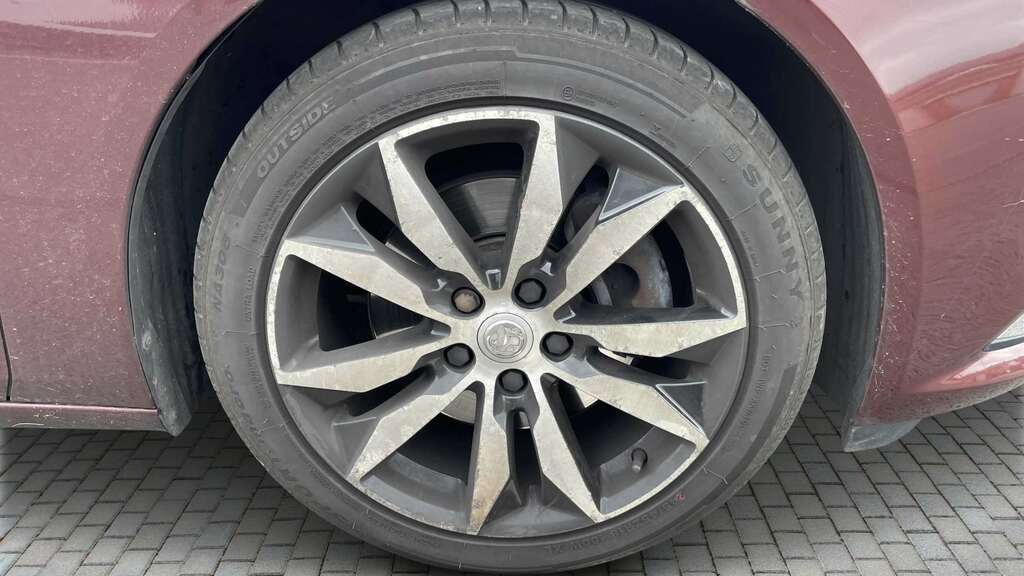 Vauxhall Insignia 2.0 Turbo D Tech Line Nav 2018 DU18OVK Red #5