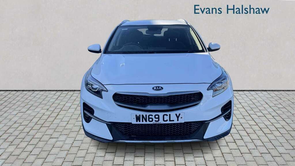 Kia Xceed 1.0T Gdi Isg 2 2020 WN69CLY White #4