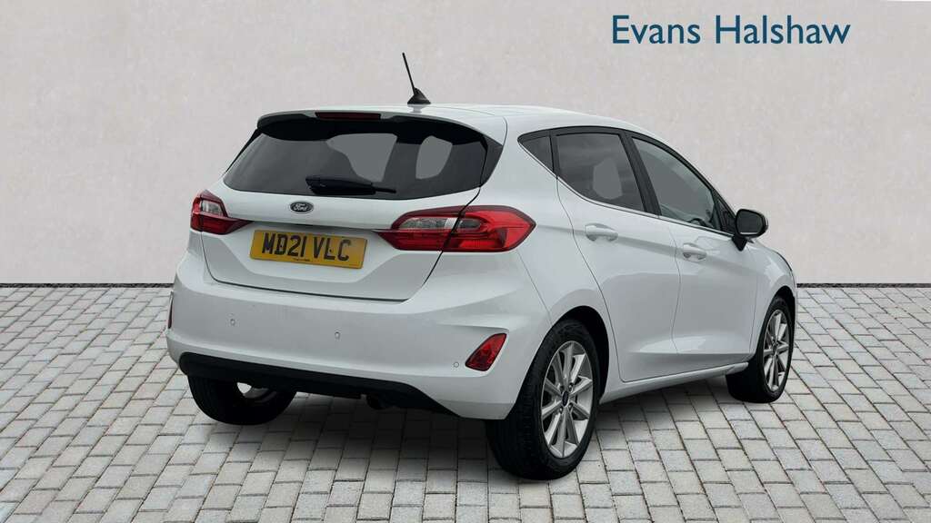 Ford Fiesta 1.0 Ecoboost Hybrid Mhev 125 Titanium 2021 MD21VLC White #2