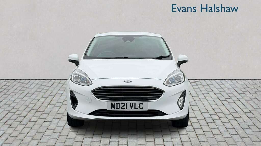 Ford Fiesta 1.0 Ecoboost Hybrid Mhev 125 Titanium 2021 MD21VLC White #4