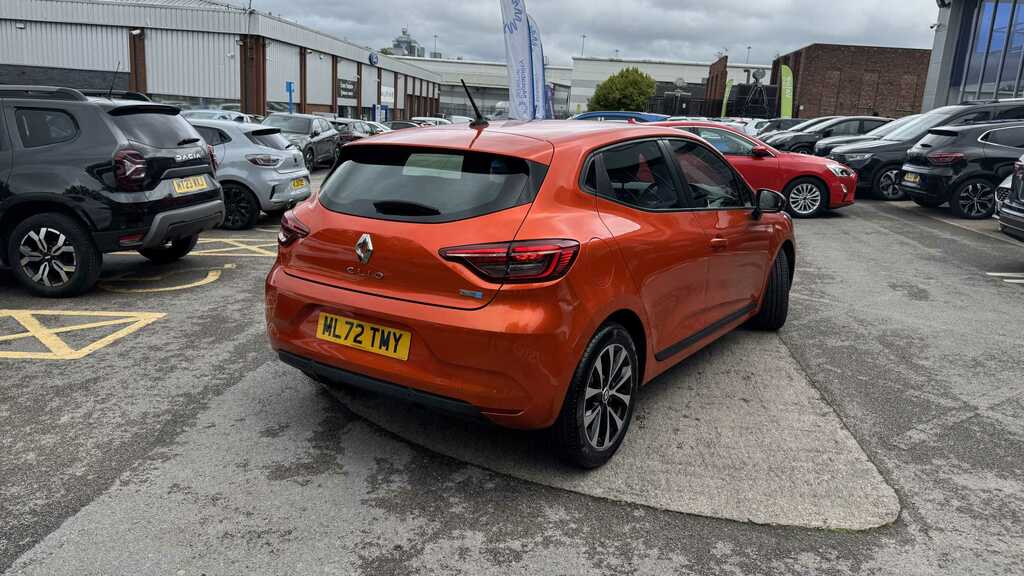 Renault Clio 1.6 E-tech Hybrid 140 Iconic Edition 2022 ML72TMY Orange #6