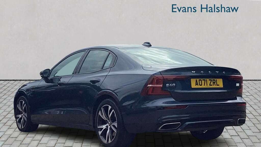 Volvo S60 2.0 T8 Recharge Phev R Design Awd 2021 AO71ZRL Blue #2