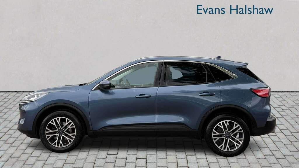 Ford Kuga 1.5 Ecoboost 150 Titanium Edition 2023 YO72CVF Blue #4