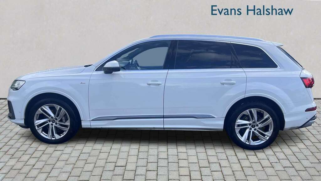 Audi Q7 55 Tfsi Quattro S Line Tiptronic 2023 RY72BVC White #3