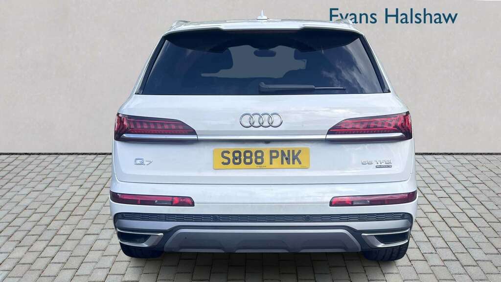 Audi Q7 55 Tfsi Quattro S Line Tiptronic 2023 RY72BVC White #4