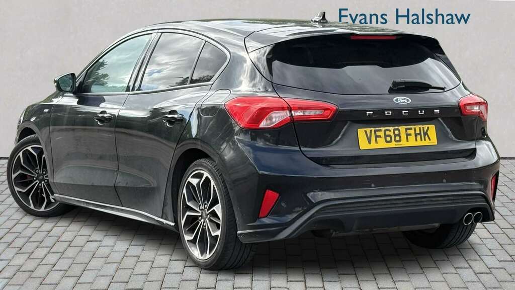 Ford Focus 1.0 Ecoboost 125 St-line X 2019 VF68FHK Black #2