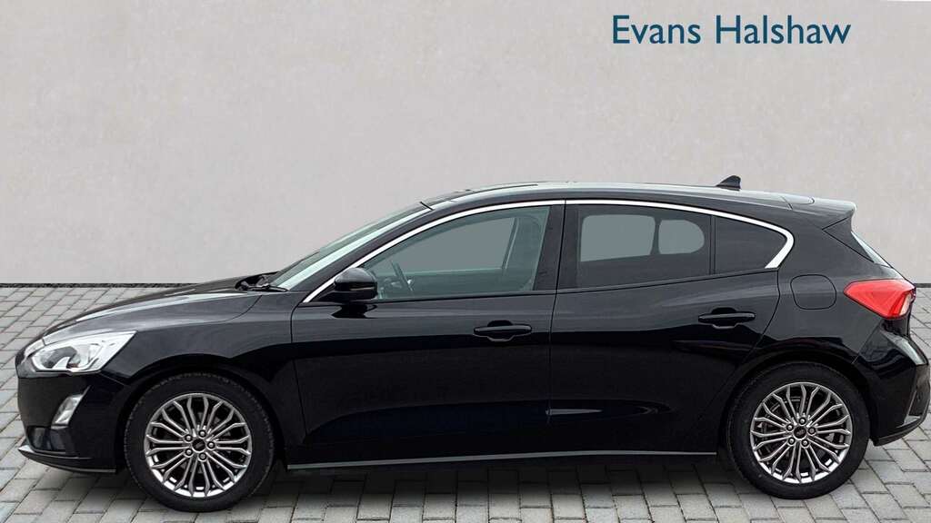 Ford Focus 1.0 Ecoboost 125 Titanium X 2019 CJ68DSZ Black #2
