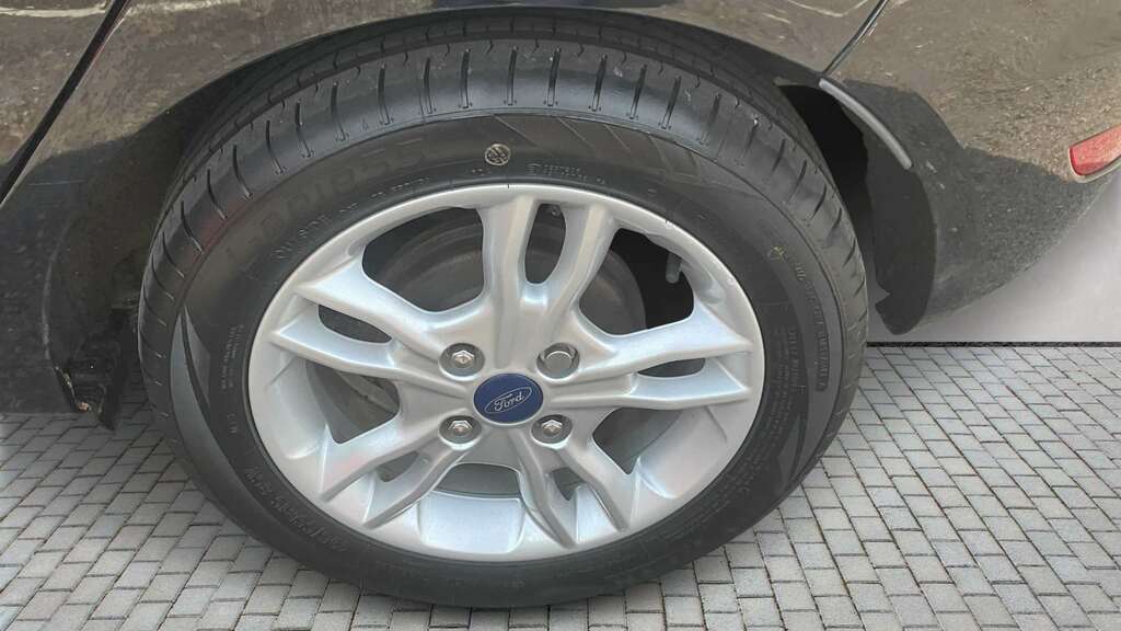 Ford Fiesta 1.25 82 Zetec 2017 MW17VZS Black #3