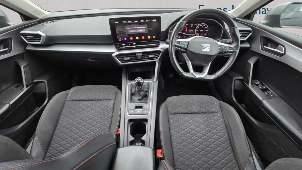 Seat Leon 1.5 Tsi Evo Fr 2020 FD70UBN Black #3