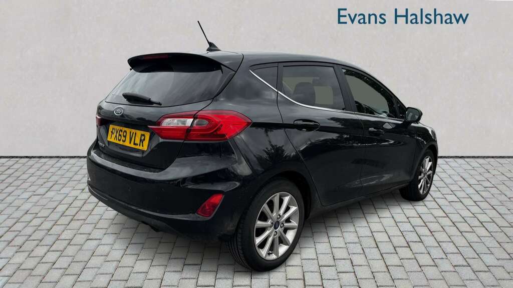 Ford Fiesta 1.0 Ecoboost Titanium 2019 PX69VLR Black #4