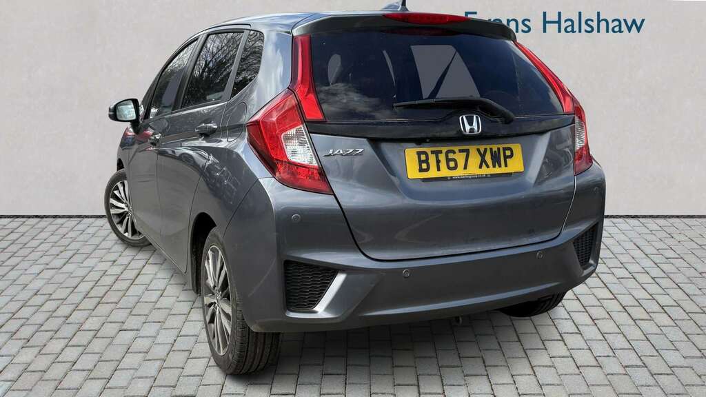 Honda Jazz 1.3 I-vtec Ex Cvt 2017 BT67XWP Grey #2