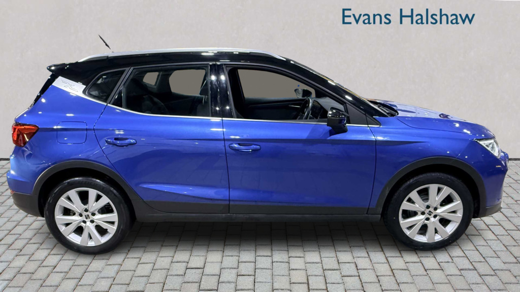 Seat Arona 1.0 Tsi 110 Xperience Dsg 2023 FV73ZMX Blue #4