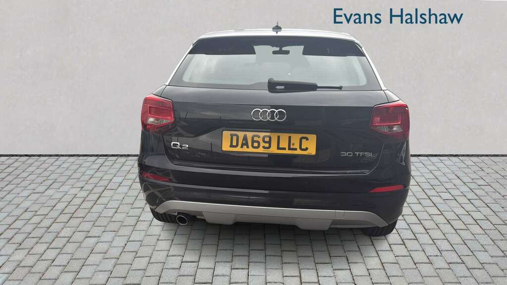 Audi Q2 30 Tfsi Sport 2019 Black #5
