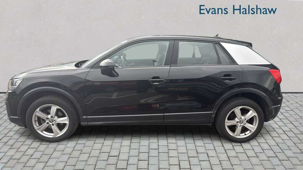 Audi Q2 30 Tfsi Sport 2019 Black #3