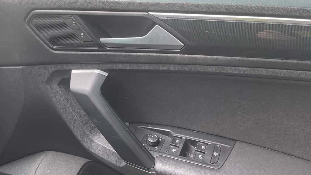 Volkswagen Tiguan 2.0 Tdi 150 4Motion Sel Dsg 2019 GF19NVT Black #6