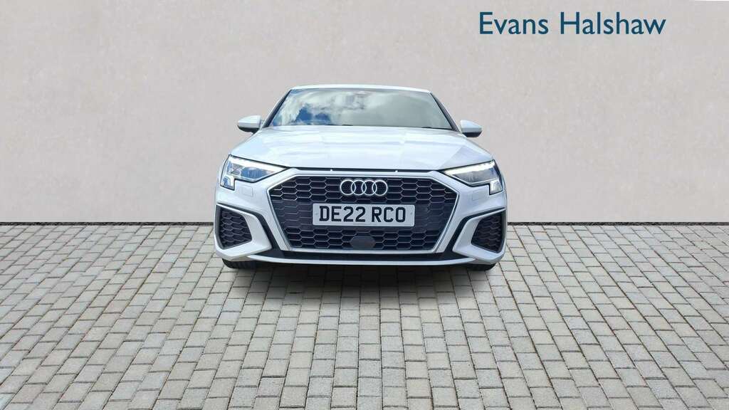 Audi A3 30 Tfsi S Line S Tronic 2022 DE22RCO White #3