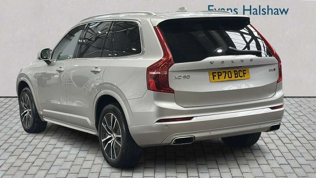 Volvo XC90 2.0 B5p 250 Momentum Awd Gtron 2021 Silver #2