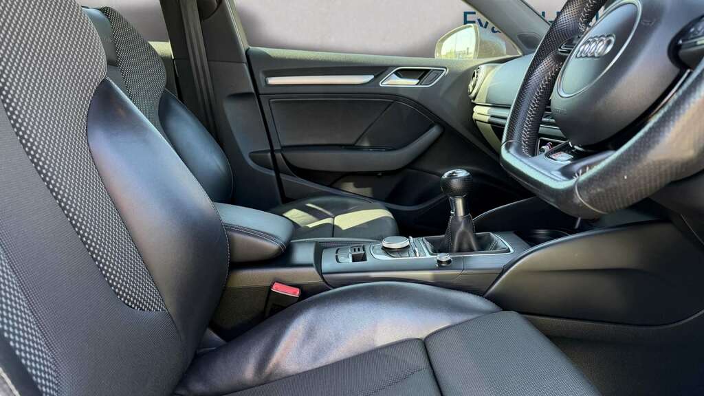 Audi A3 2.0 Tdi S Line 2014 YN14RHO Grey #2