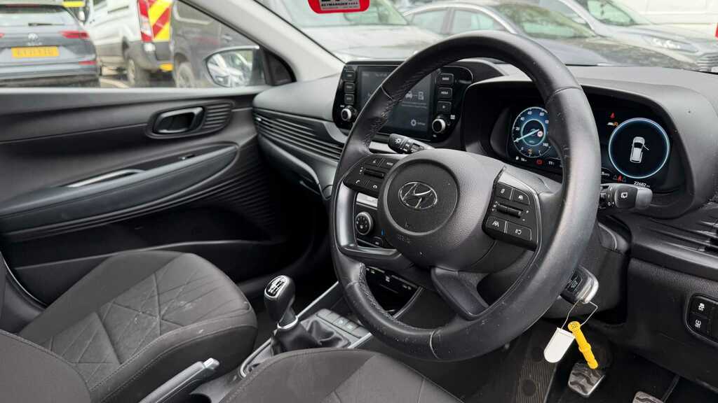 Hyundai Bayon 1.0 Tgdi 48V Mhev Se Connect 2023 SD23FUV White #5