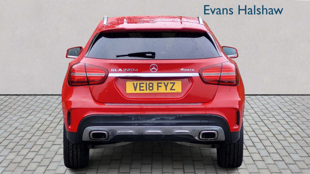 Mercedes-Benz GLA Class 220D 4Matic Amg Line Premium 2018 VE18FYZ Red #5