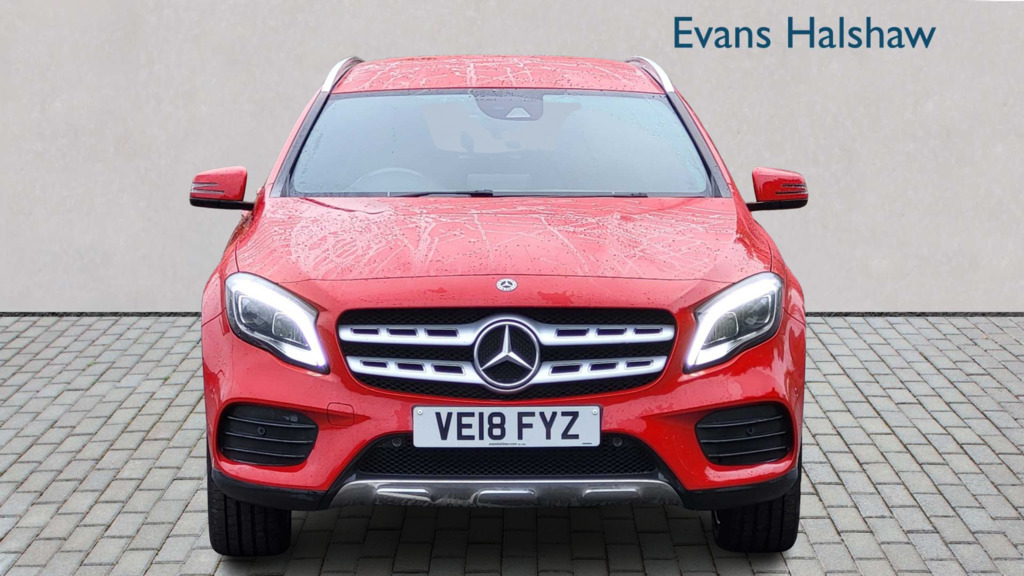 Mercedes-Benz GLA Class 220D 4Matic Amg Line Premium 2018 VE18FYZ Red #4