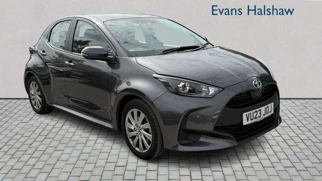 Toyota Yaris 1.5 Hybrid Icon Cvt 2023 Grey