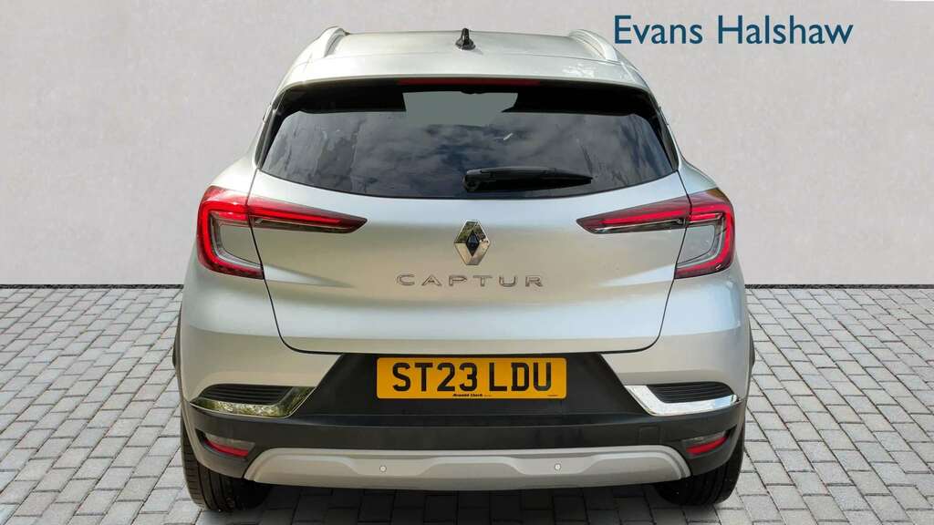 Renault Captur 1.3 Mild Hybrid 140 Techno 2023 Grey #5