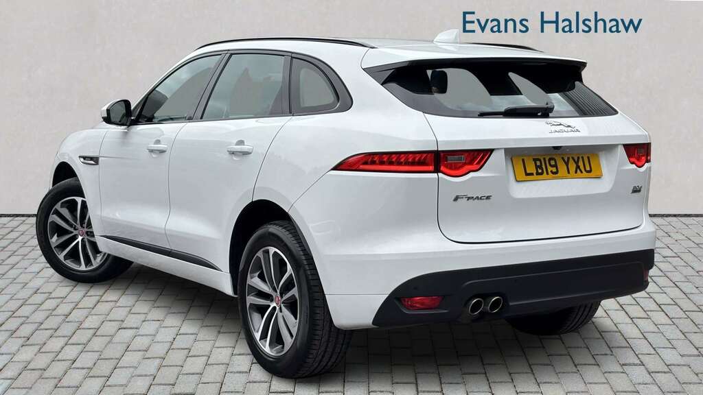 Jaguar F-Pace 2.0D R-sport Awd 2019 LB19YXU White #2