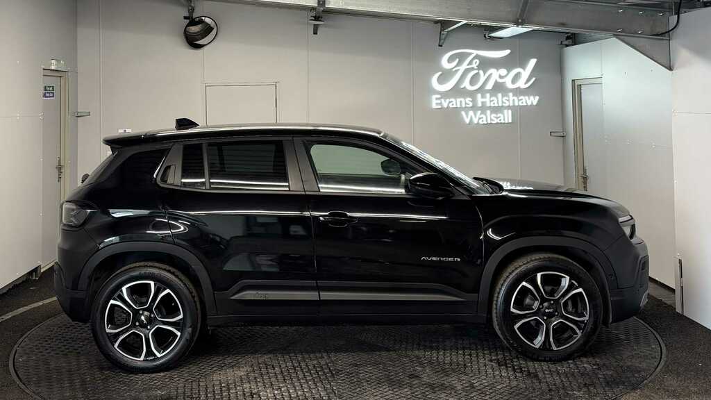 Jeep Avenger 1.2 Summit 2025 L321OFF Red #4
