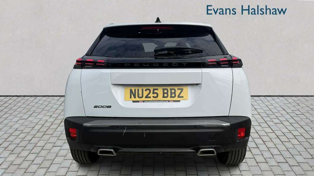 Peugeot 2008 1.2 Puretech 130 Allure 2025 NU25BBZ White #4
