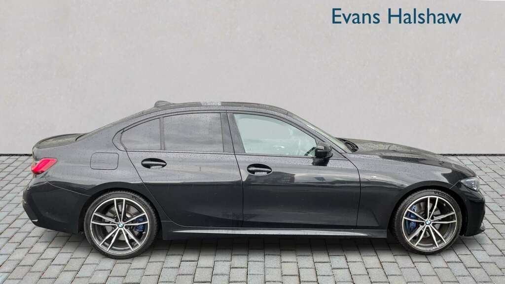 BMW 3 Series 330I M Sport Step 2021 YH71ZRD Black #2