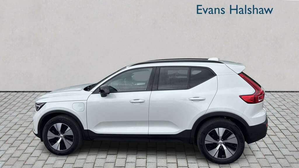 Volvo XC40 1.5 T4 Recharge Phev Plus Dark 2023 KS23PVW White #6