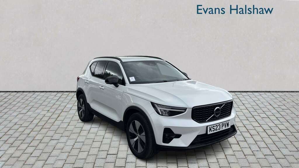 Volvo XC40 1.5 T4 Recharge Phev Plus Dark 2023 KS23PVW White #2