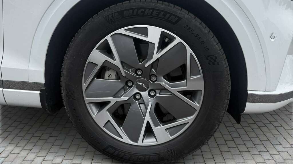 Genesis GV70 360Kw Sport 77Kwh Awd 2023 White #4