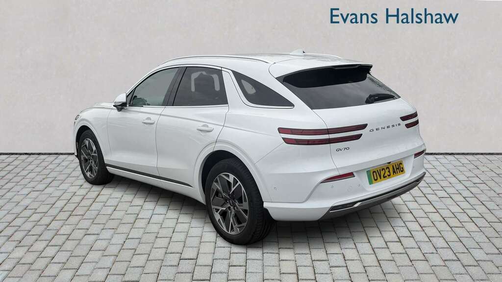 Genesis GV70 360Kw Sport 77Kwh Awd 2023 White #2
