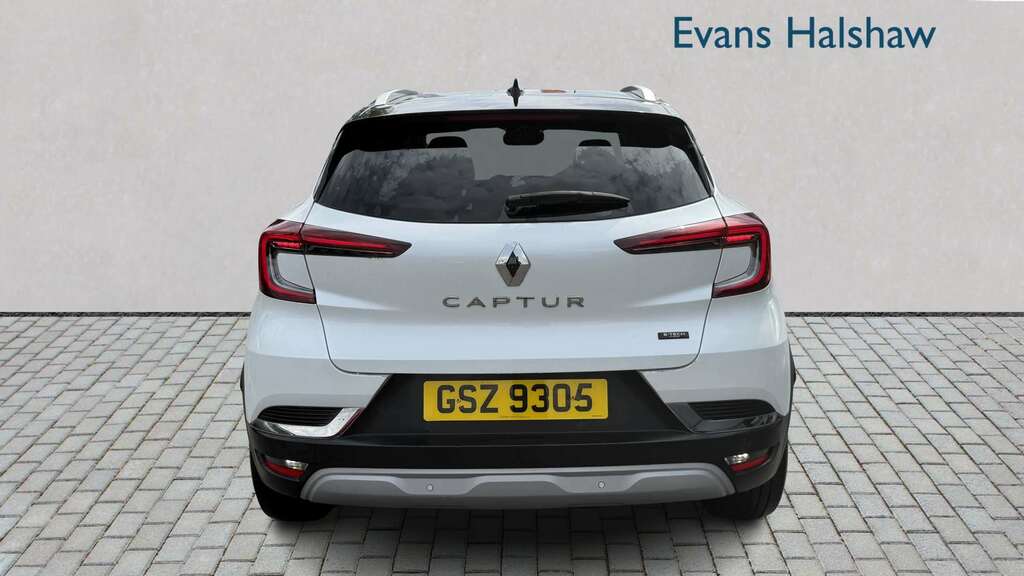 Renault Captur 1.6 E-tech Full Hybrid 145 Techno 2023 GSZ9305 White #6