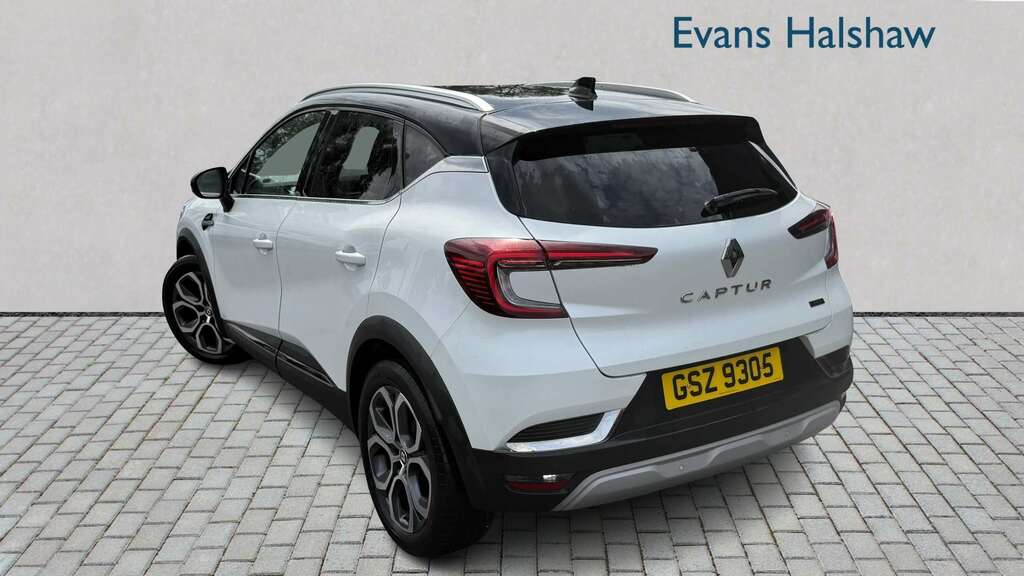 Renault Captur 1.6 E-tech Full Hybrid 145 Techno 2023 GSZ9305 White #2
