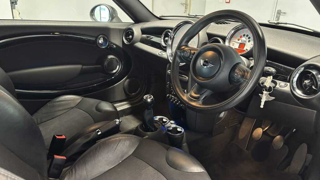 Mini Coupe 1.6 Cooper Chili Pack 2012 Silver #6