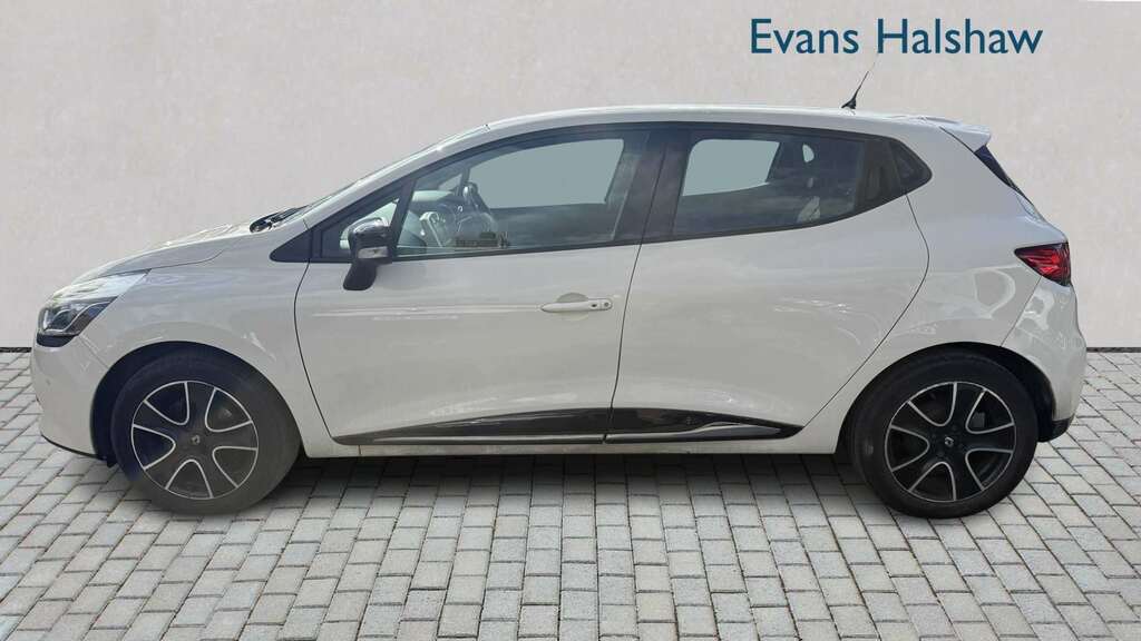 Renault Clio 0.9 Tce 90 Dynamique Nav 2016 WH65ONK White #3