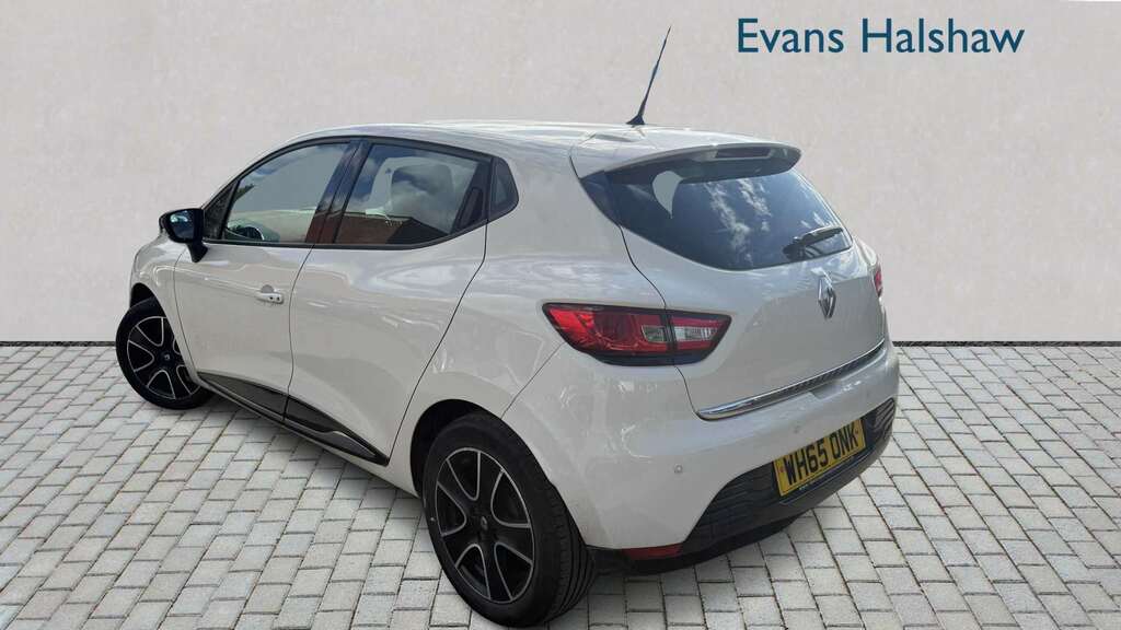Renault Clio 0.9 Tce 90 Dynamique Nav 2016 WH65ONK White #2