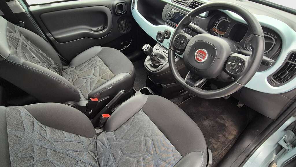 Fiat Panda 1.0 Mild Hybrid City Cross 2021 MV21BKJ Green #2
