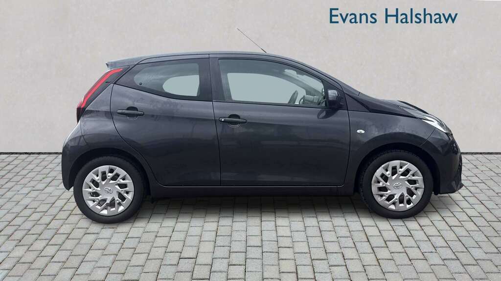 Toyota Aygo 1.0 Vvt-i X-play 2019 MJ19LLX Grey #3