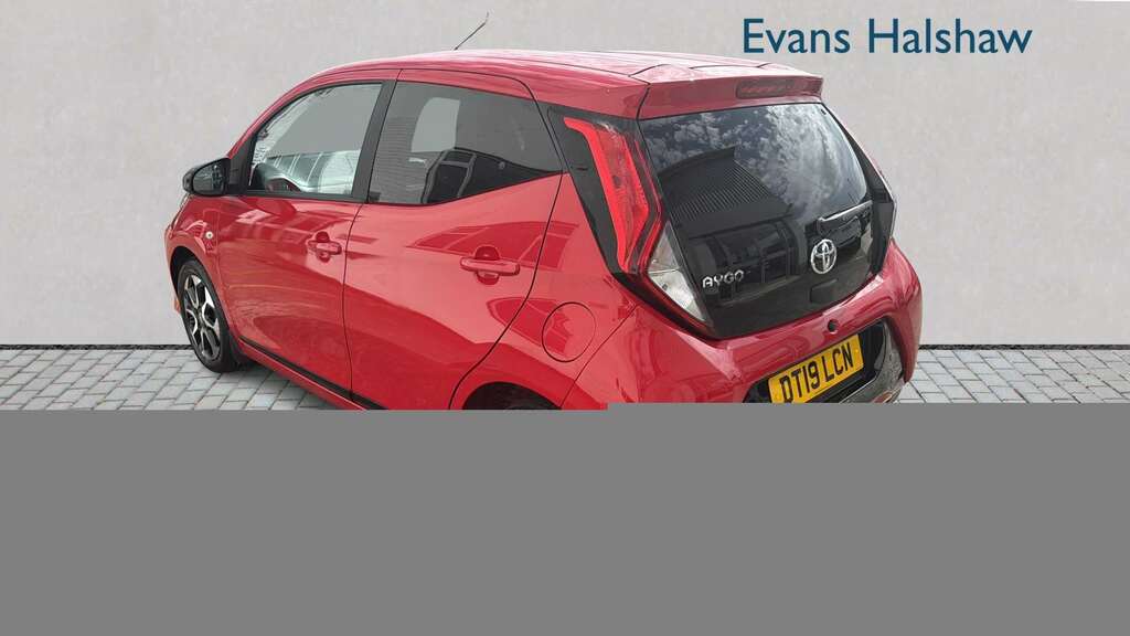 Toyota Aygo 1.0 Vvt-i X-trend 2019 DT19LCN Red #2