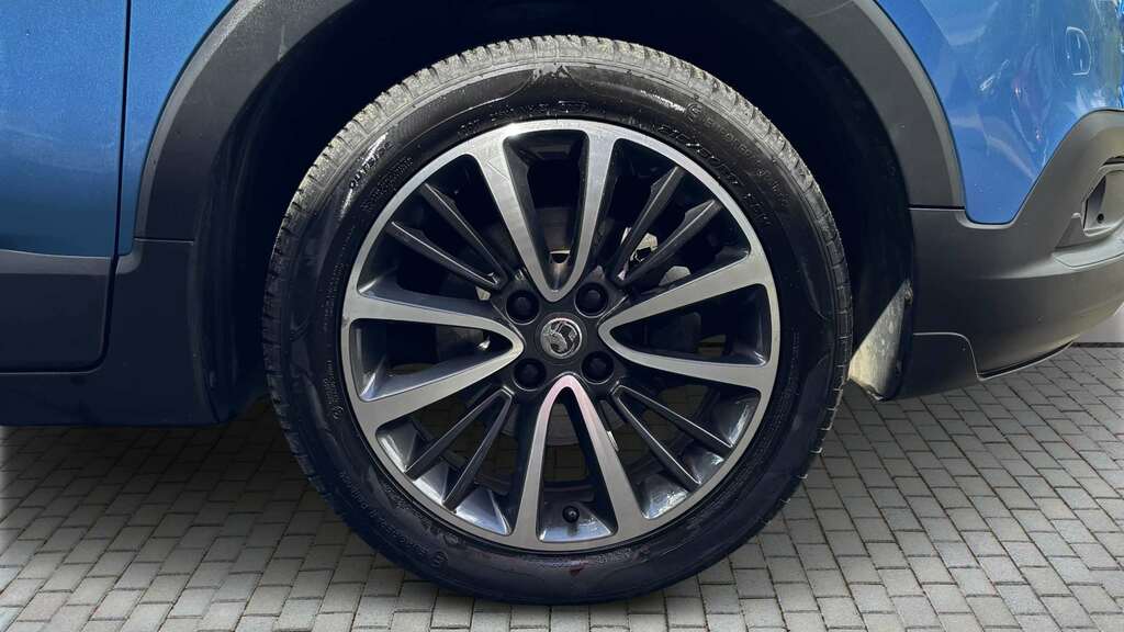 Vauxhall Crossland X 1.2T Ecotec 110 Elite 6 Speed Ss 2019 PK69CXS White #6