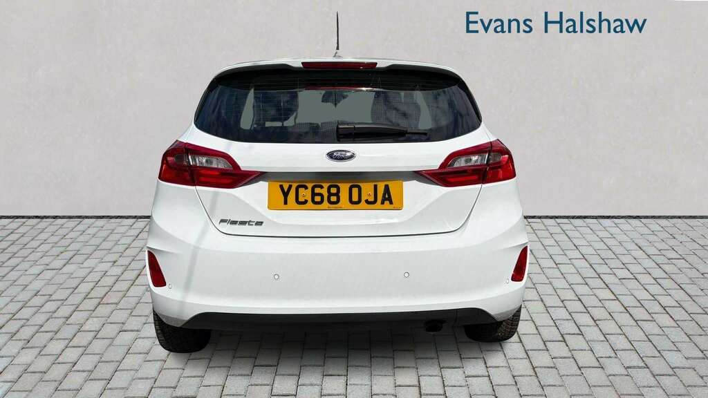 Ford Fiesta 1.0 Ecoboost Zetec 2018 YC68OJA White #2