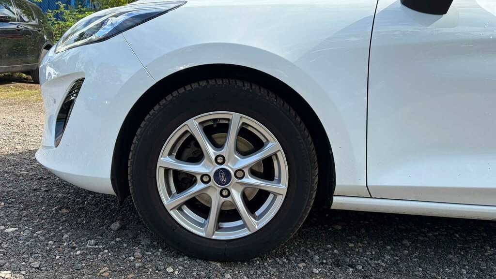 Ford Fiesta 1.0 Ecoboost Zetec 2018 YC68OJA White #5