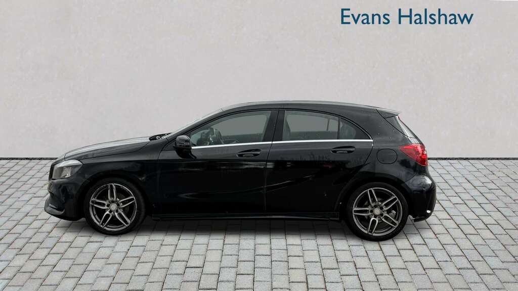 Mercedes-Benz A Class A180d Amg Line Executive 2017 BF17MUU Black #3